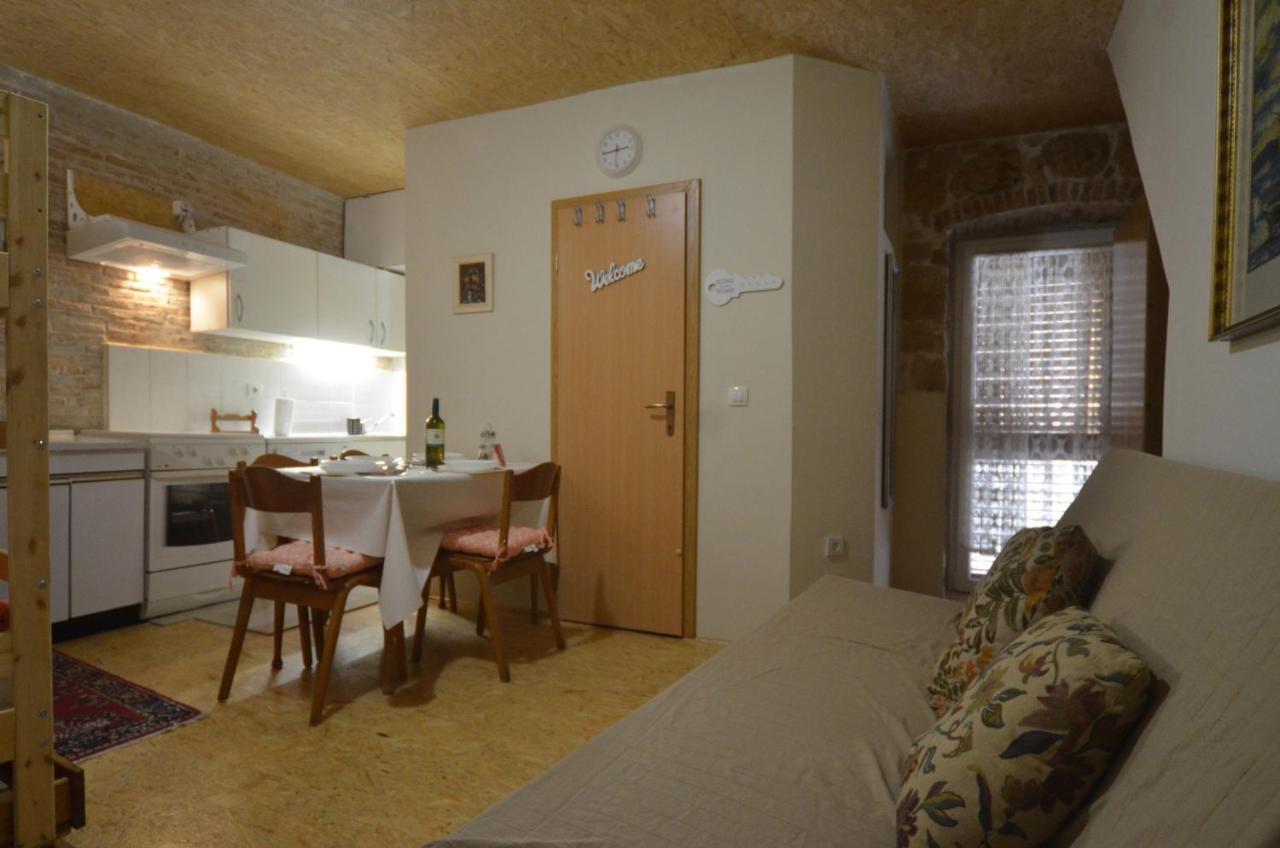 Studio Apartment La Maison De Catherine Rovinj Exterior foto
