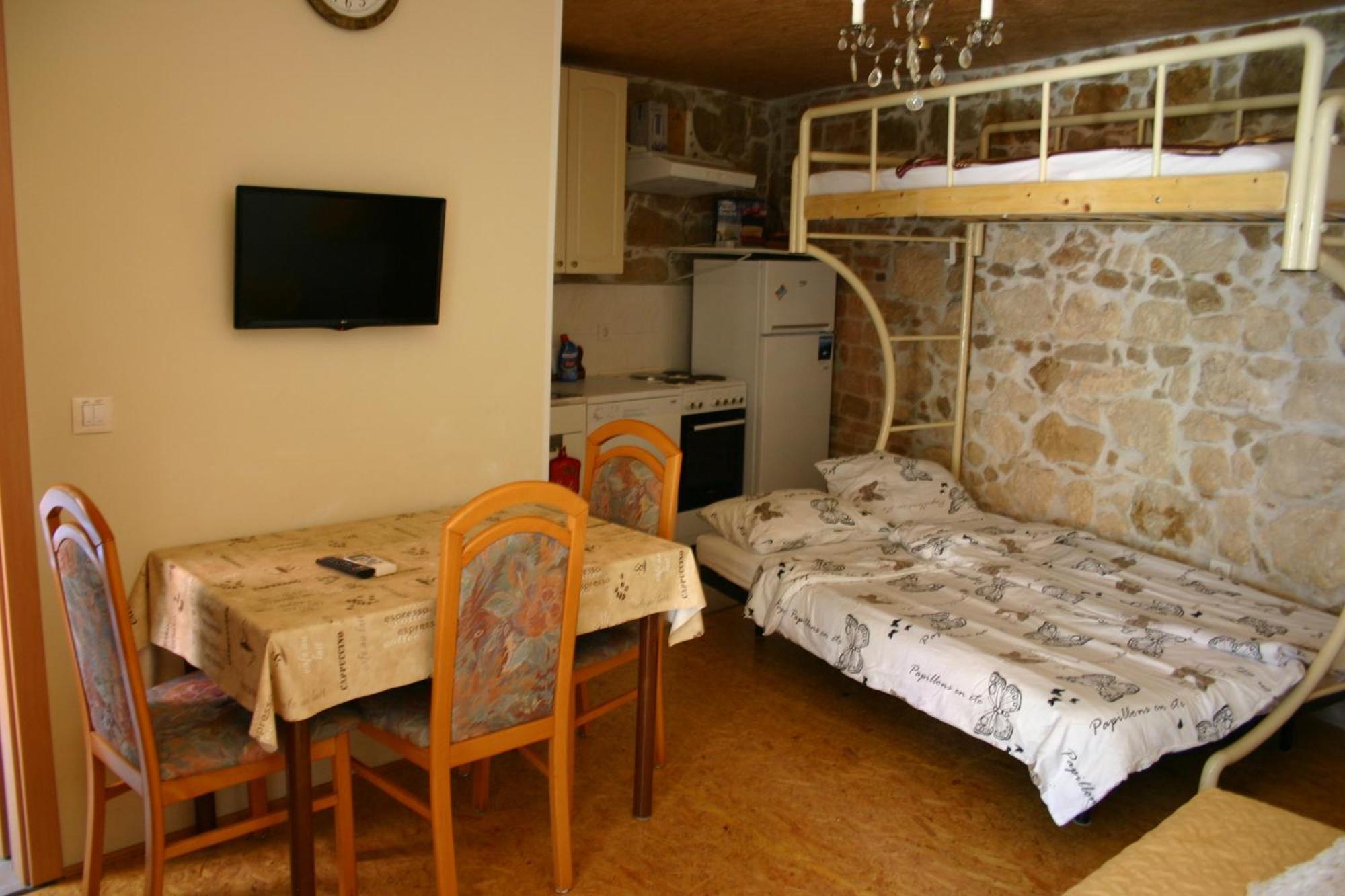 Studio Apartment La Maison De Catherine Rovinj Exterior foto
